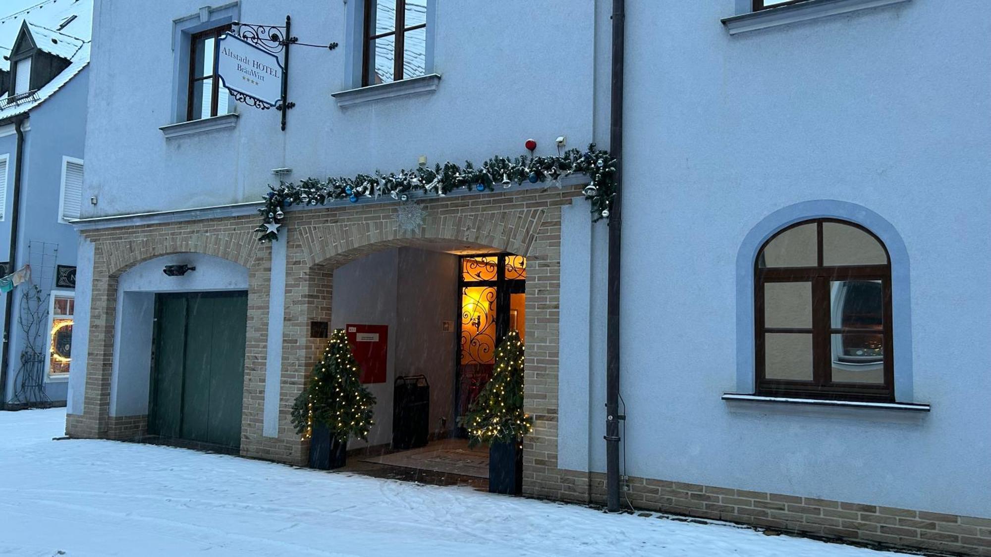 Altstadthotel Braeuwirt ヴァイデン エクステリア 写真