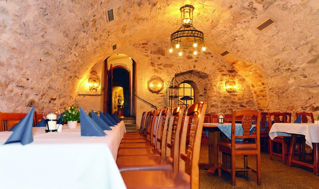 Altstadthotel Braeuwirt ヴァイデン エクステリア 写真